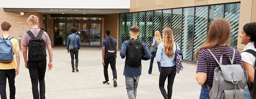 Students walking into school